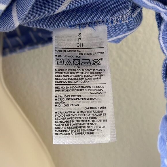 Old navy small striped wrap top, short sleeve - Picture 5 of 7